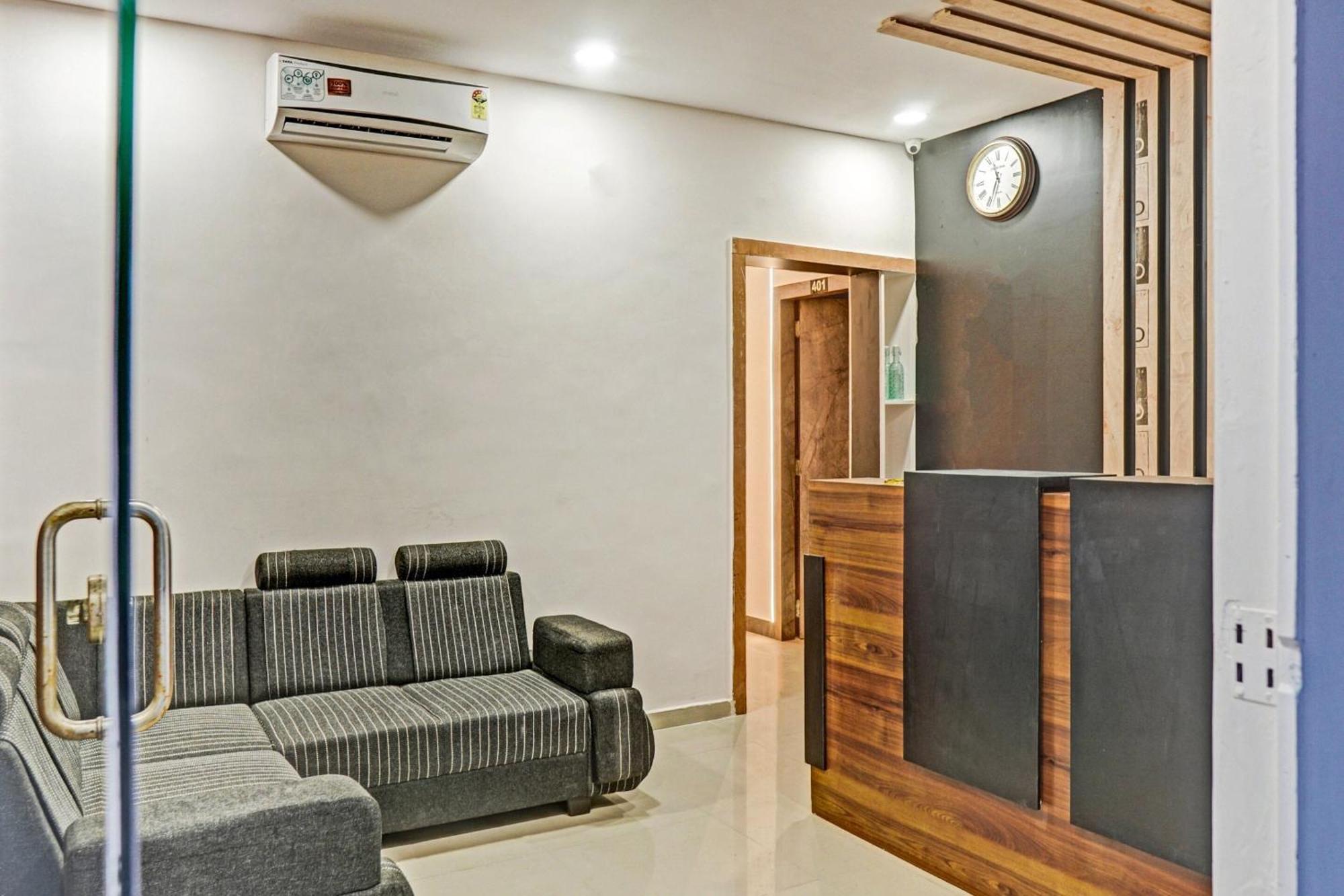 Collection O Sigma Inn Surat Luaran gambar