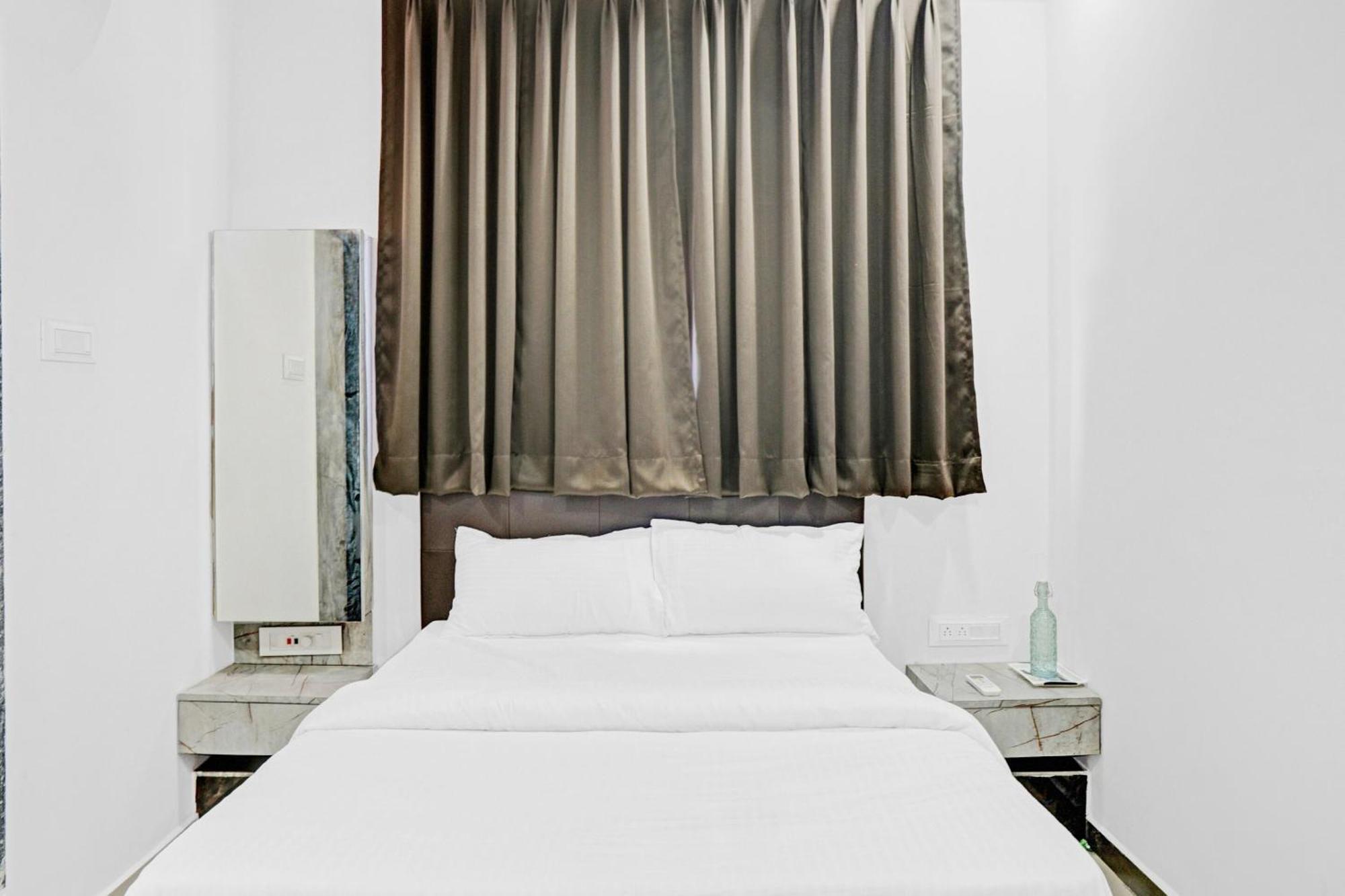 Collection O Sigma Inn Surat Luaran gambar