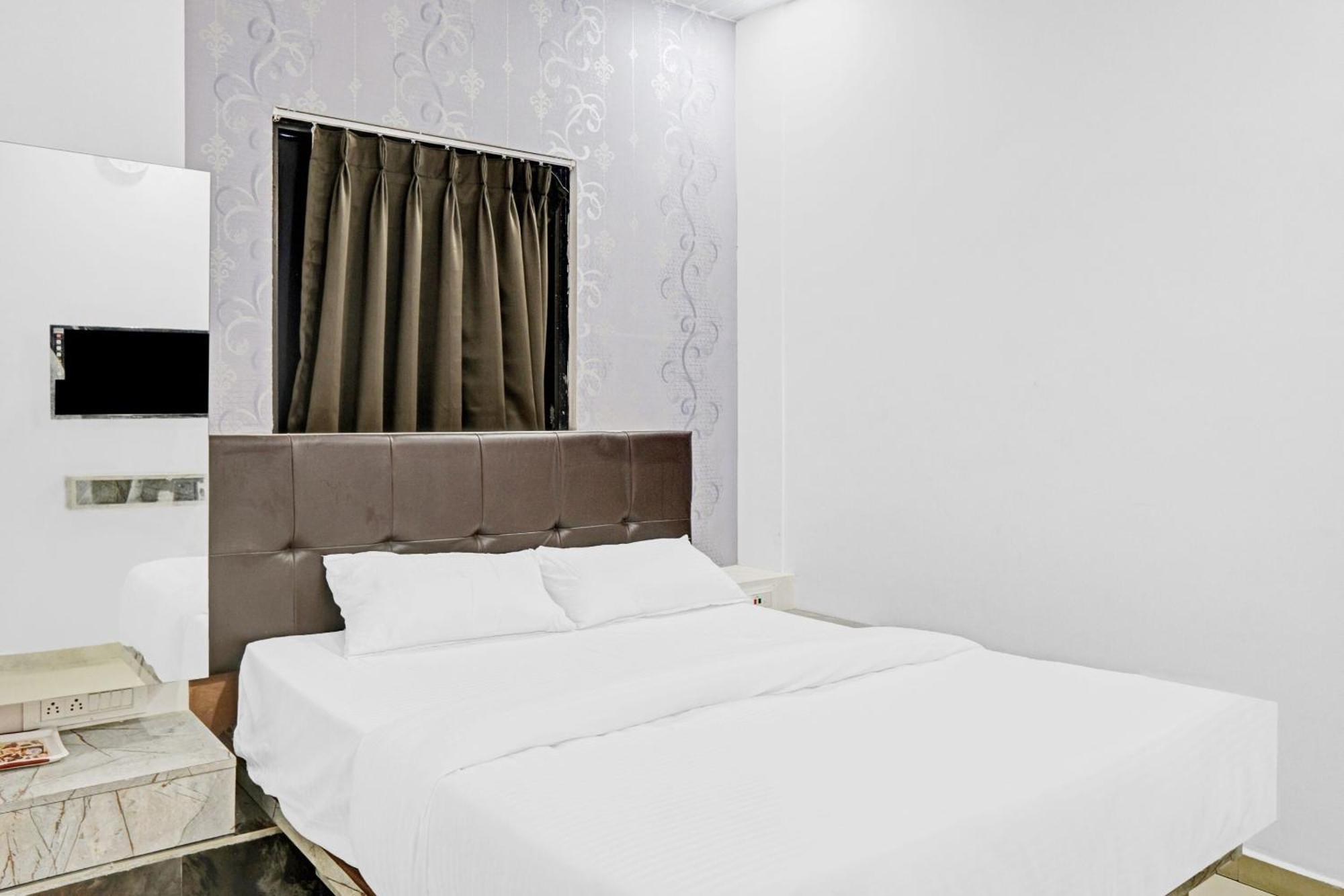 Collection O Sigma Inn Surat Luaran gambar