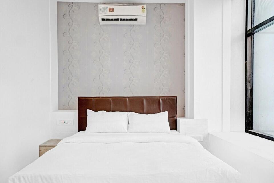 Collection O Sigma Inn Surat Luaran gambar